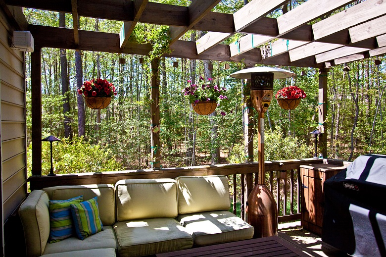 Habillez votre terrasse avec une pergola en bois1