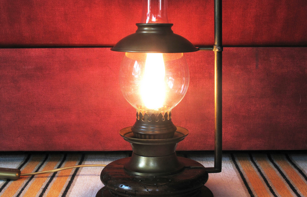 Une tendance vintage : la lampe à pétrole !