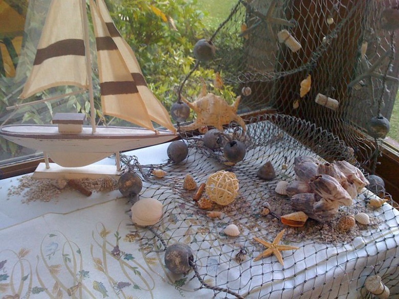 Un filet de pêche décoratif pour une ambiance marine