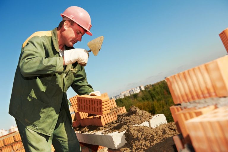 Les travaux relatifs à la maçonnerie lors d’une construction maison