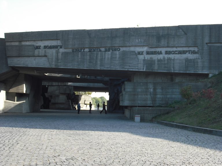 Comment réalise-t-on la pose du béton imprimé ?