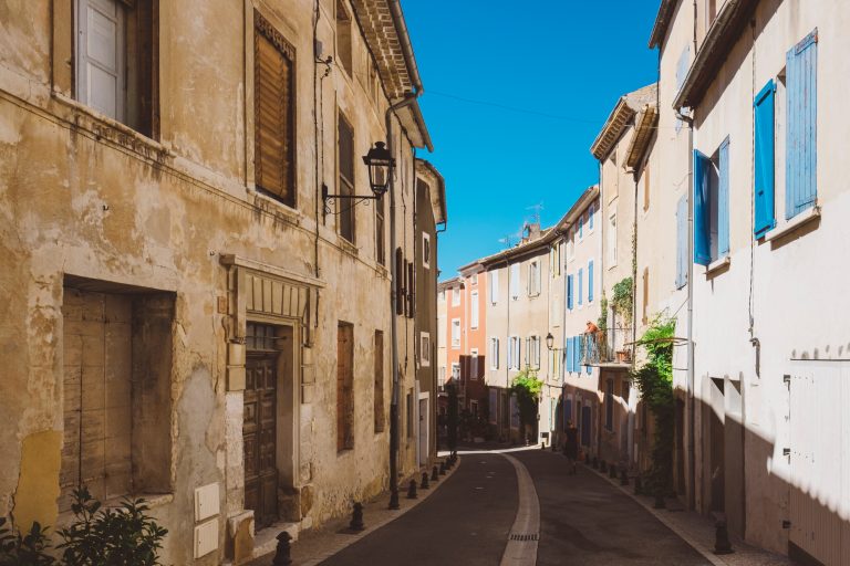 Comment bien choisir son agence immobilière dans le sud de la France ?