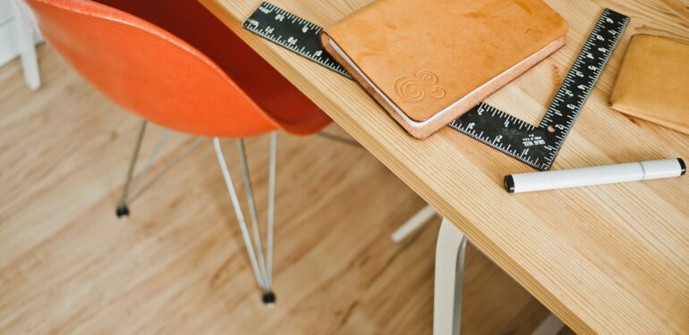 Pieds de table