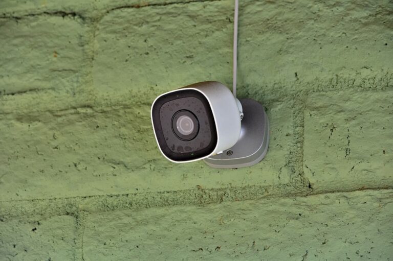Protéger correctement son logement grâce à une caméra de surveillance