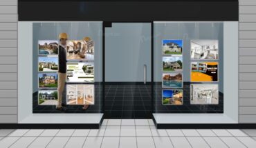 Les Caractéristiques des Porte-affiches Vitrine Immobiliers